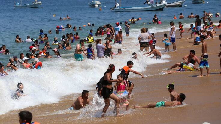 Alerta Conagua a vacacionistas sobre el riesgo de nadar en ríos, presas, playas y ojos de agua