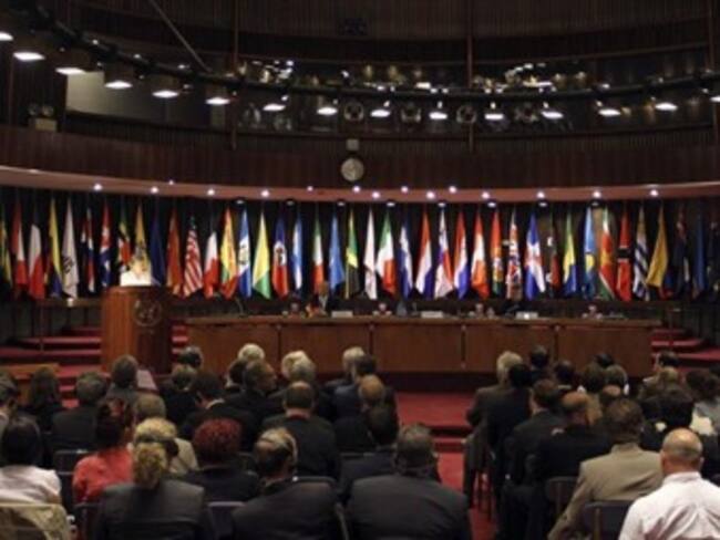 Cuba no irá a Cumbre de las Américas: Santos