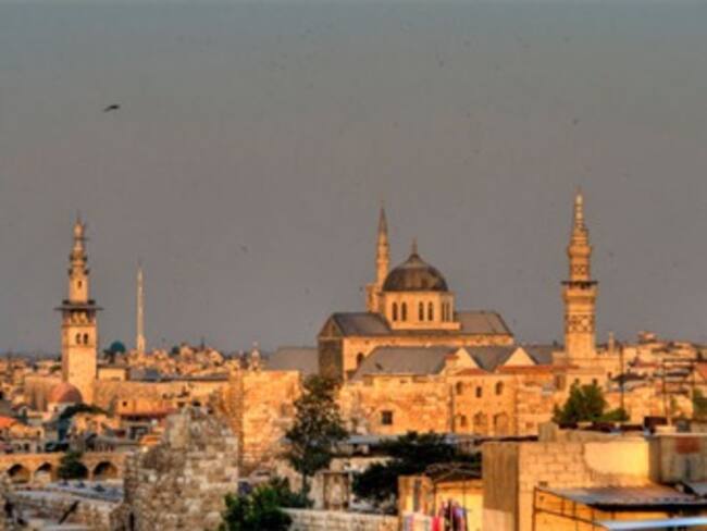 Cierra Italia su embajada en Siria