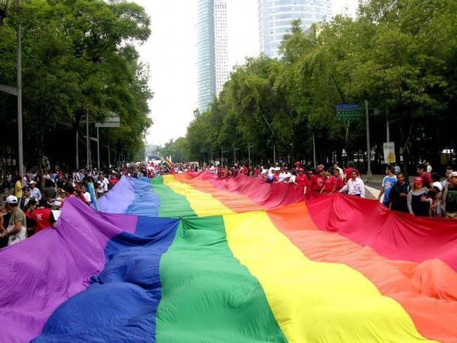Religiosos exigen a EPN retirar iniciativa de matrimonios gay
