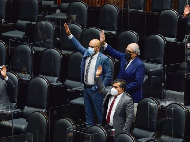 Desafora Cámara de Diputados a Mauricio Toledo quien huyó del país a Chile