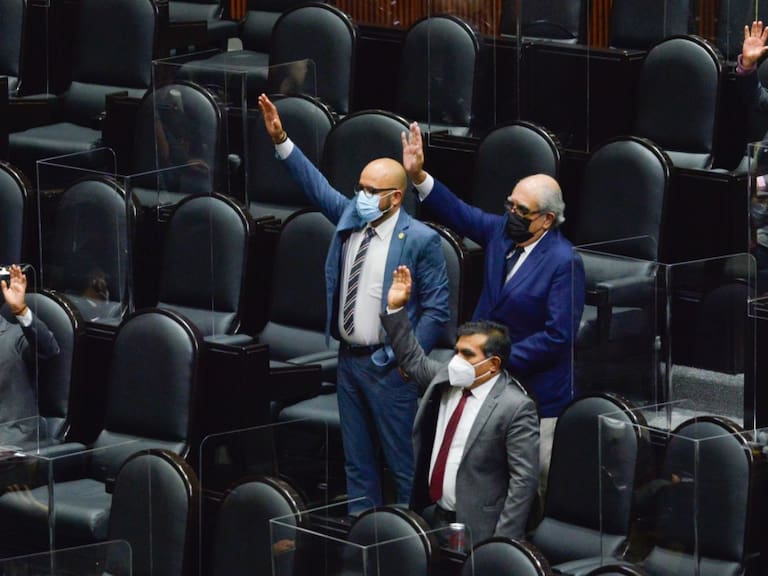 Desafora Cámara de Diputados a Mauricio Toledo quien huyó del país a Chile