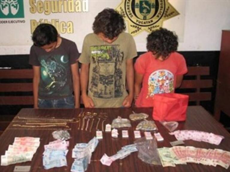 Permanecen detenidos en la SIEDO