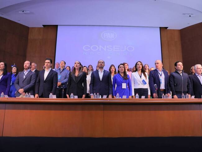 Pérdidas de votos al PAN, fue por gobiernos de Calderón y Fox, acusa el albiazul