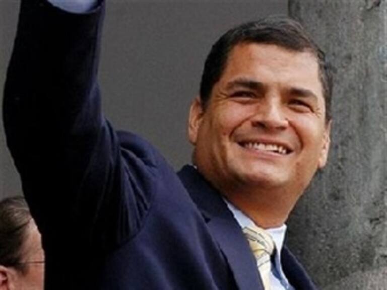Jura Rafael Correa para nuevo periodo de gobierno