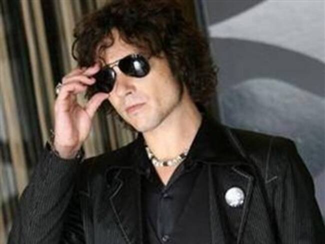 Estrena Bunbury video 'Más alto que nosotros sólo el cielo'