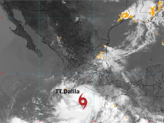 Depresión tropical Cuatro-E se intensifica a tormenta tropical