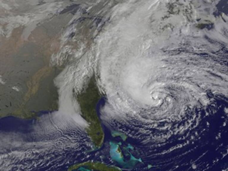 Declaran ‘zonas catastróficas’ NY y Nueva Jersey por ‘Sandy’