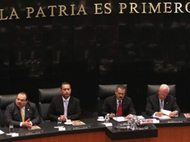 Debate Senado reservas de Ley de Amparo