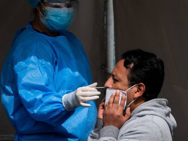 México acumula 319 mil 824 defunciones por COVID-19