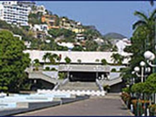 Encuentran cadáver en Centro de Convenciones de Acapulco