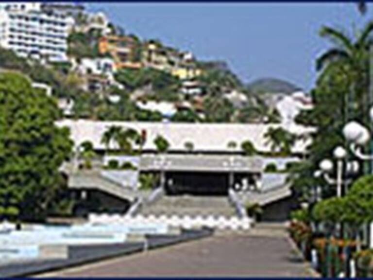 Encuentran cadáver en Centro de Convenciones de Acapulco