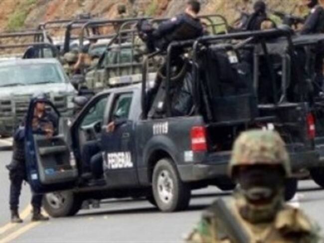 Emboscan a policías en Michoacán