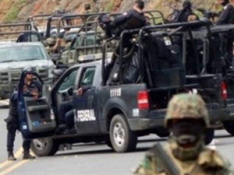 Emboscan a policías en Michoacán