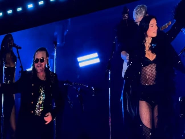 Después de que Dua Lipa sorprendiera a su público cantando a dueto con Fher de Maná en CDMX, estas son las canciones que Dua ha interpretado de artistas latinos en su tour por LATAM