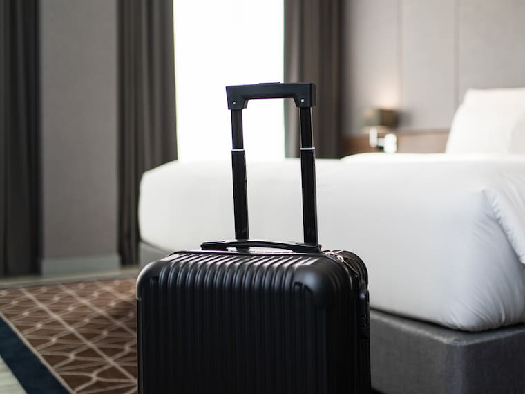 Martha Debayle | Cosas que nunca deberías tocar en una habitación de hotel