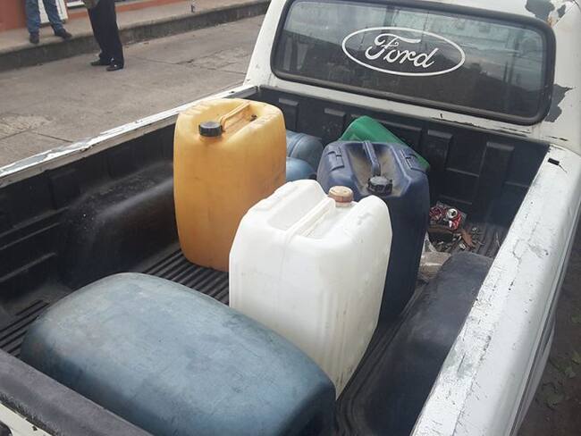 Aseguran tres mil litros de gasolina en Acatlán y Teuchitlán