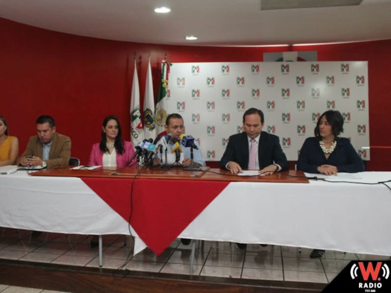 PRI denuncia al presidente de Ciudad Guzmán por otorgar concesiones irregulares