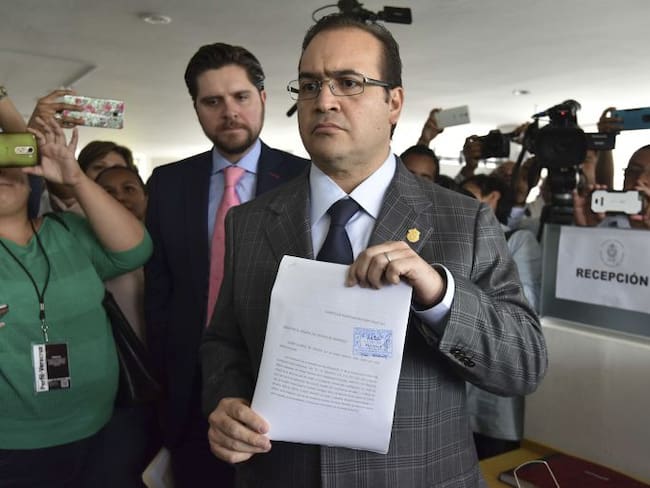 ‘Los Puntos y Puntadas de Verónica’ presenta: Javier Duarte deja el gobierno de Veracruz