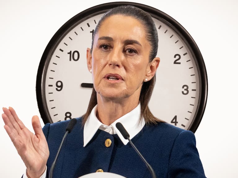 Claudia Sheinbaum aparece frente a un reloj que simboliza el nuevo calendario del ISSSTE, el cual adelanta la edad de jubilación hasta los 55 años