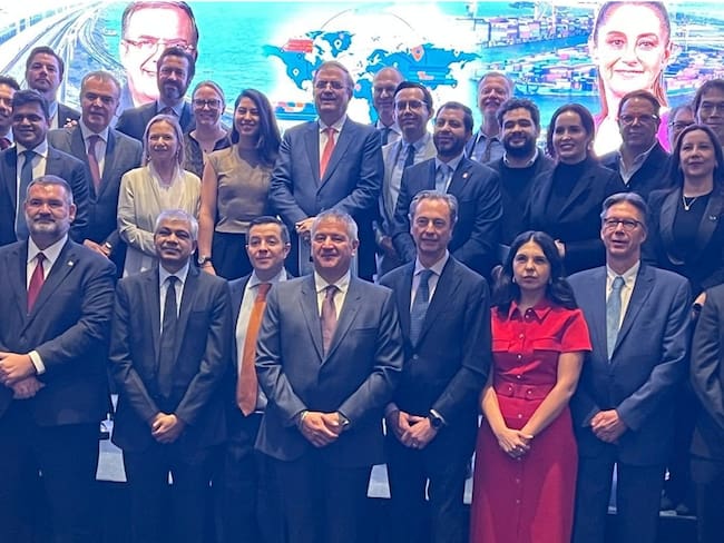 Optimismo en comercio global y revisión del T-MEC, plantea Marcelo Ebrard