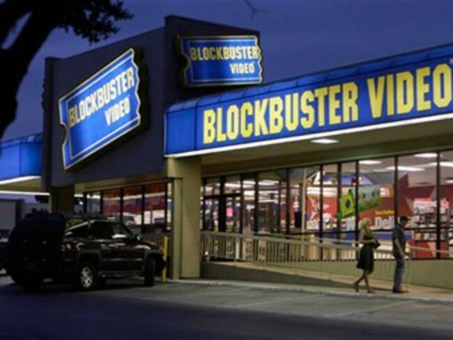 Compra Dish Network a Blockbuster por 320 mdd