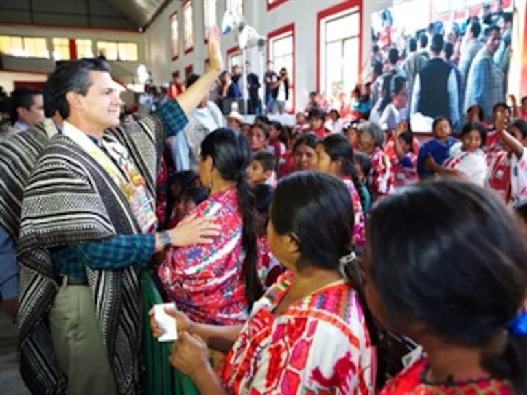 Visita EPN municipio más pobre del país