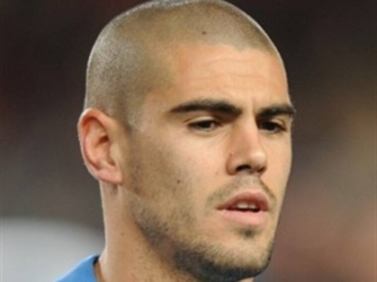 Víctor Valdés se despide del mundial por lesión en la rodilla