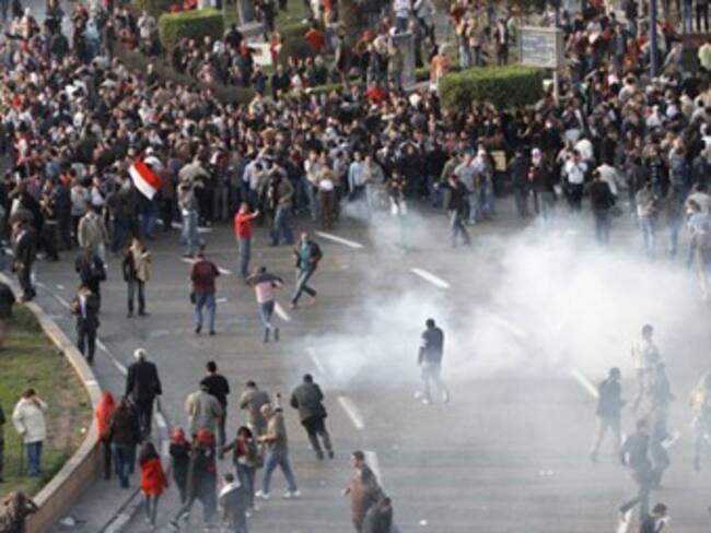 Deja 10 heridos ataque armado durante manifestación en Egipto