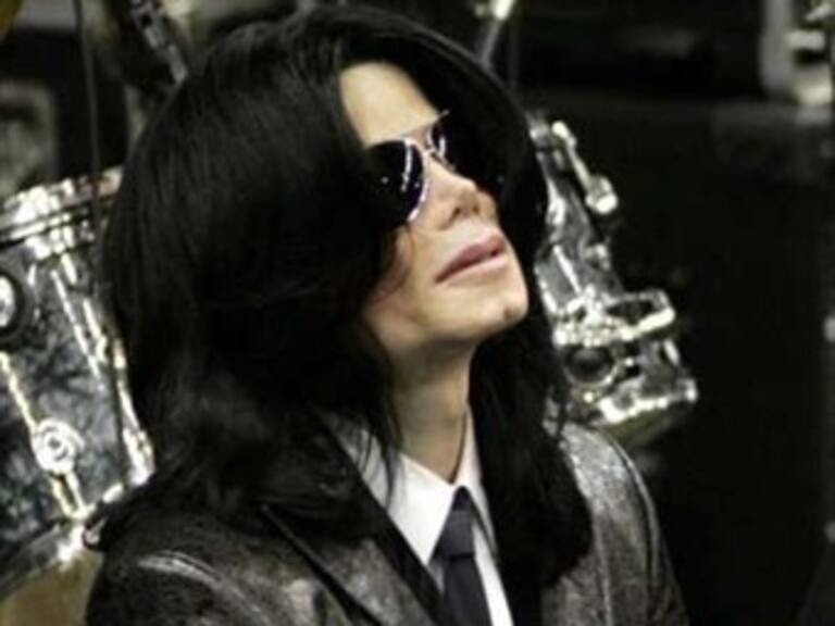 Aprueban venta de objetos de Michael Jackson pero no deciden su exposición