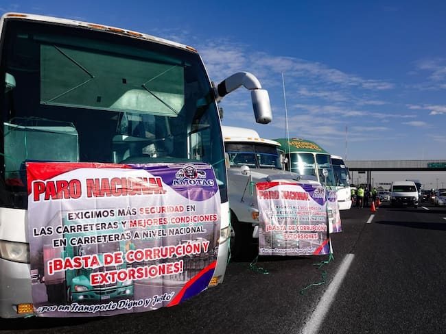 ¡No habrá bloqueos en carreteras! SEGOB frena paro de transportistas este miércoles tras acuerdo con AMOTAC