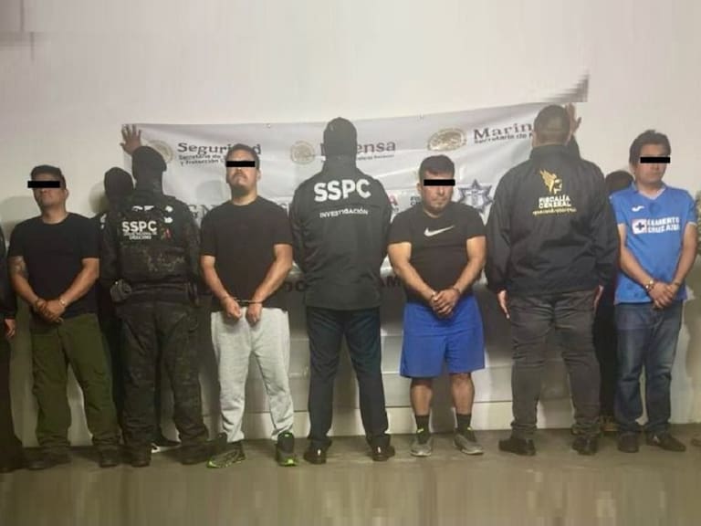 Diego N., Lucero N., José Manuel N. e Ismael N., son señalados de filtrar información, brindar protección a grupos delictivos y obstaculizar investigaciones por homicidios y narcotráfico en Puebla.