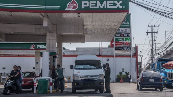 La gasolina no subirá de precio: AMLO tras reunión OPEP