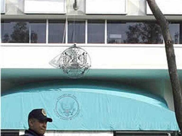 Extiende EUA alerta de viajes a México