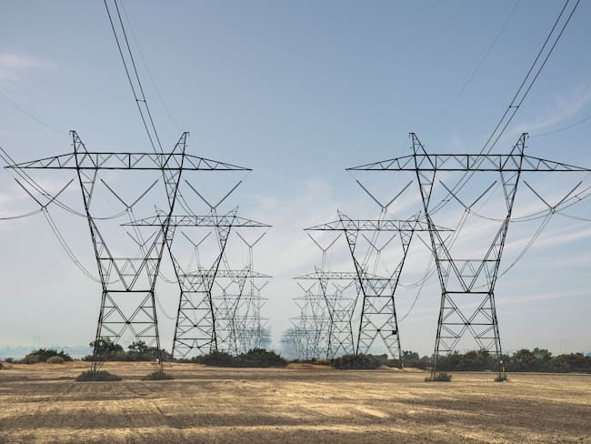 Tormentas en EU amenazan suministro eléctrico en México: Atzayael Torres