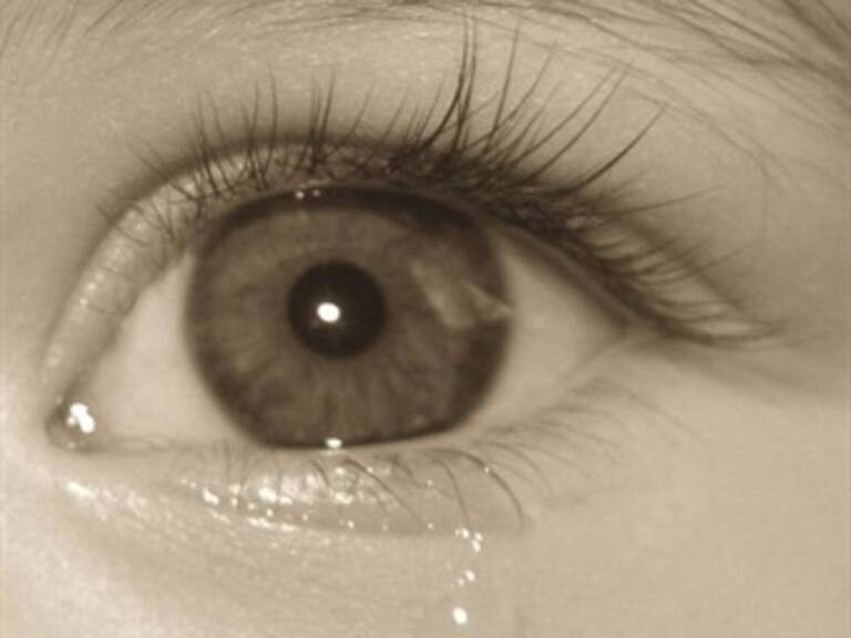 Reducen lágrimas deseo en el hombre