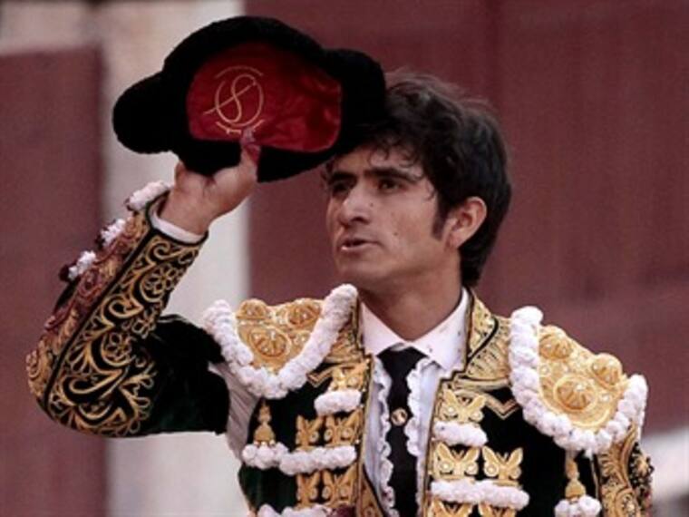 El 68 aniversario de la Plaza de Toros. Deportes con Leopoldo de la Rosa