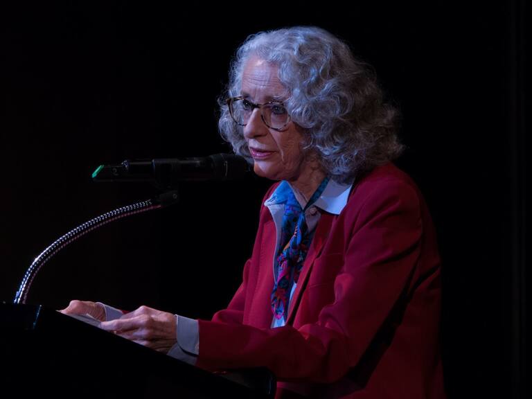 A la presidenta electa tenemos que medirla con un parámetro distinto, es inteligente y bien preparada, afirmó Marta Lamas