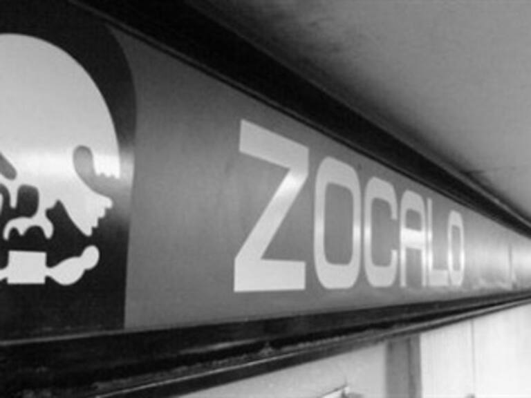 Registran altercado del SME en el Zócalo capitalino