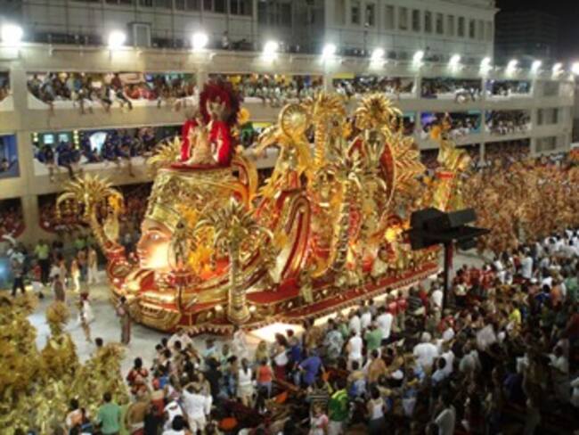 Comienza el carnaval. Jean Piña desde Brasil. 04/02/13