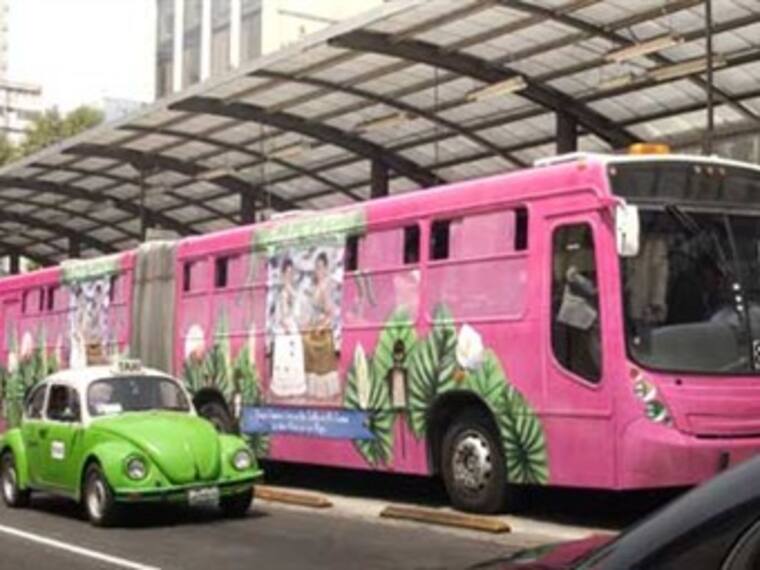 El FridaBus. Patricia Mercado, coordinadora de información del Museo Frida Kahlo