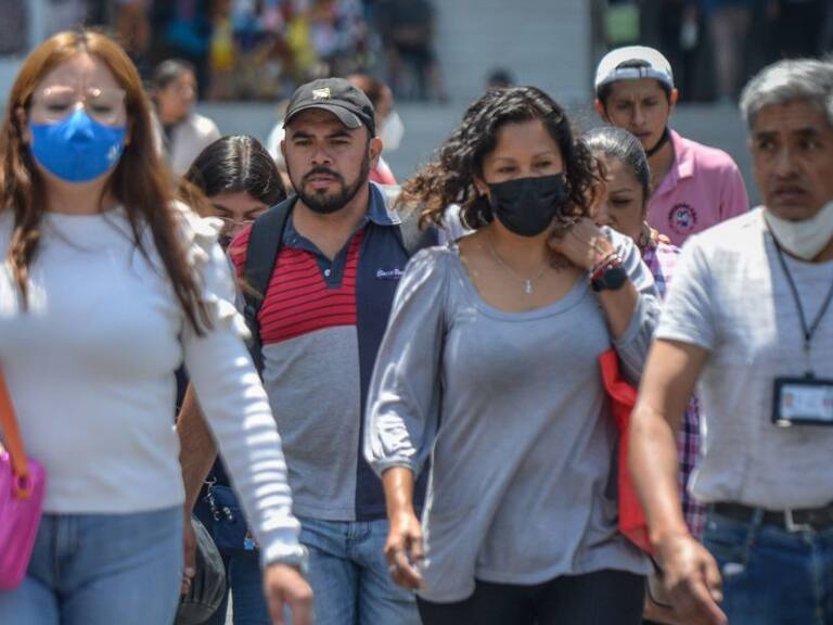 México suma 2 mil 538 casos y 111 muertes por COVID-19 en 24 horas