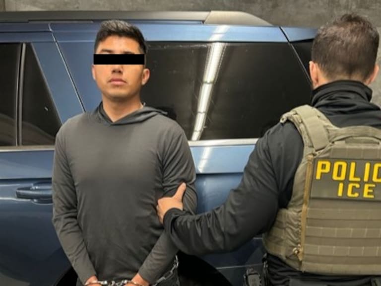 El ICE arresta en Los Ángeles a Enrique Martínez Chávez, exsoldado ligado al caso Ayotzinapa