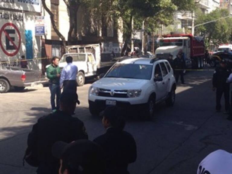 Asesina a dos personas, deja herida a otra y al final se suicida