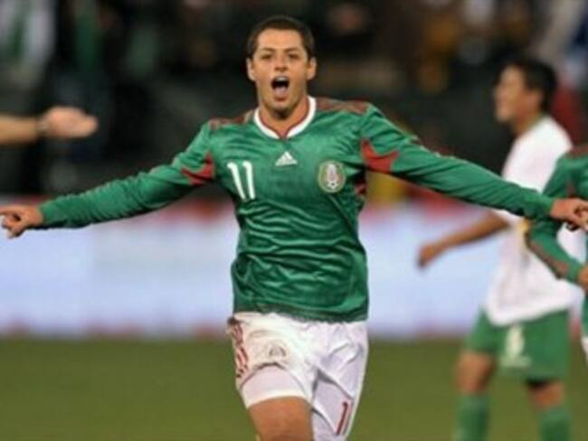 México convoca a Chicharito pero no a Raúl Jiménez
