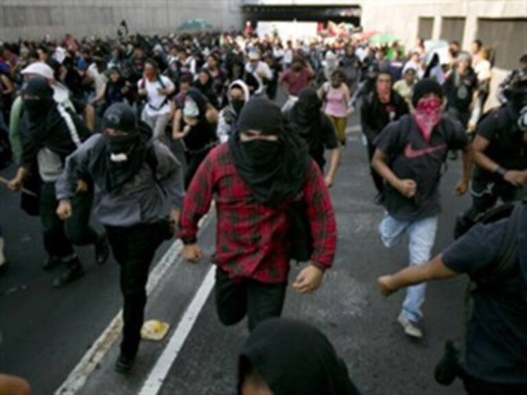 Alcanzan fianza nueve detenidos por disturbios del 2 de octubre.