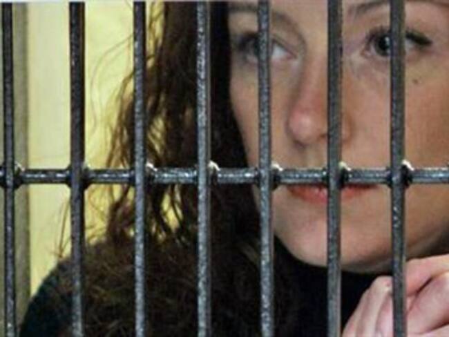 Seguirá en prisión Florence Cassez
