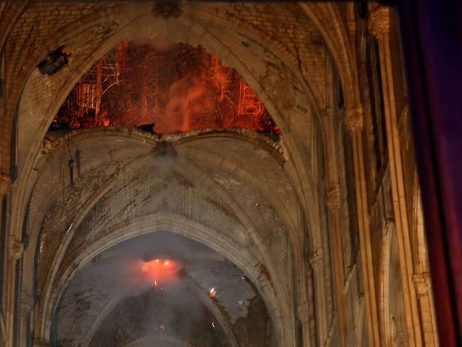 Primeras imágenes del interior de la Catedral de Notre Dame tras incendio
