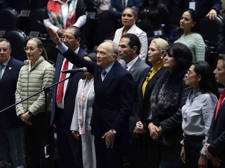 Alejandro Gertz Manero, tomó protesta como embajador de Reino Unido en la Cámara de Diputados.