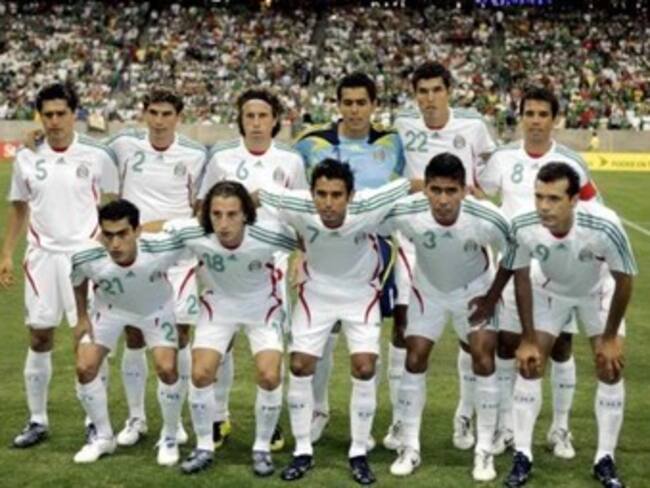 Abre México la Copa Oro ante El Salvador